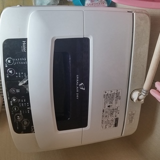 【無料】洗濯機 4.2kg 2014年 単身者用 ハイアール 機...