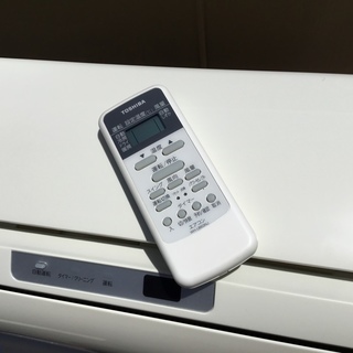 <美品> 東芝ルーム エアコン・RAS-E221E1D 6畳