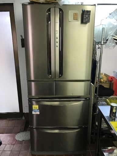 たっぷり大容量305Lでスリムな冷蔵庫！日立 3ドア大型冷蔵庫 たっぷり大容量305Lでスリムな冷蔵庫！日立 3ドア大型冷蔵庫