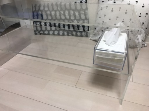 19日まで限定 組み立て不要 美品テーブル ローテーブル アクリルテーブル シンプル おしゃれ 軽量 透明 インテリア Umaso 学芸大学の テーブル センターテーブル の中古あげます 譲ります ジモティーで不用品の処分