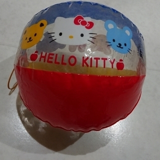 キティちゃんビーチボール（３５cm）