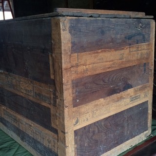 珍しい古い木箱　昭和16年？？