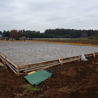 設置料金は国内最安値 発電量は国内最大量野立て太陽光発電50kw・...