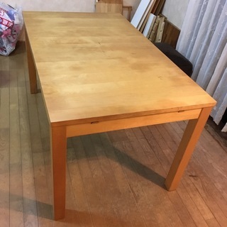 IKEA BJURSTA ビュースタ 伸長式テーブル