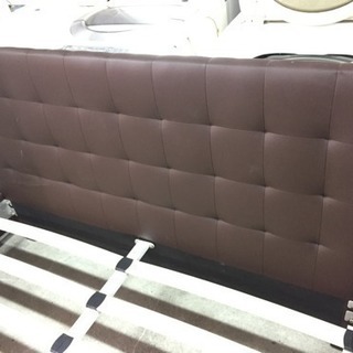 高級なダブルベッド マットレス付き