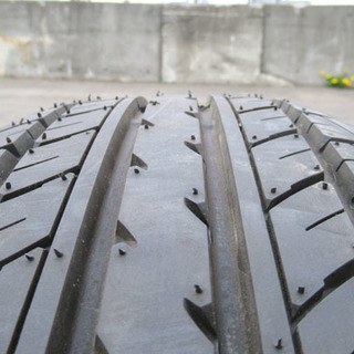 ★☆ヨコハマ★☆YOKOHAMA ｄB decibel E70 205/60R16 92H  サマータイヤ 夏タイヤ 16インチ 中古