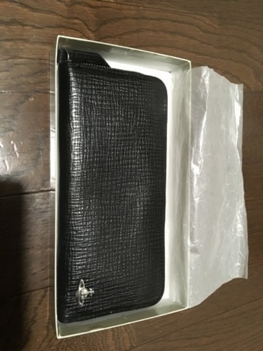 ヴィヴィアンウエストウッド長財布