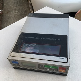 東芝 ポータブル ビデオデッキ　カセットレコーダー　V-XT7 ...