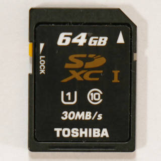 ＳＤＸＣメモリーカード　TOSHIBA SD-AU064G