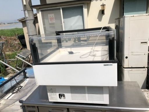 サンヨー平型冷蔵オープンショーケース・SAR-ES90FE