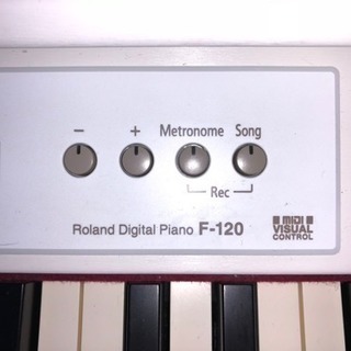 ♫ 中古電子ピアノ ローランド F-120 WH 2012年製 ♫