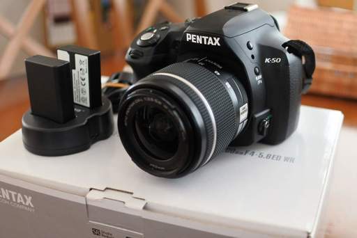Pentax K-50 ダブルズームレンズキットほぼ新品