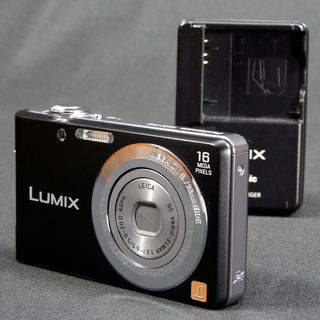 Panasonic デジタルカメラ LUMIX FH5 ブラック...