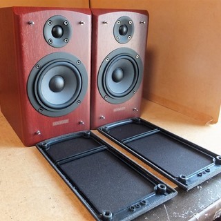 KEVWOOD　R-K731 Audio Systems • R-K731-B Features • KENWOOD Europe