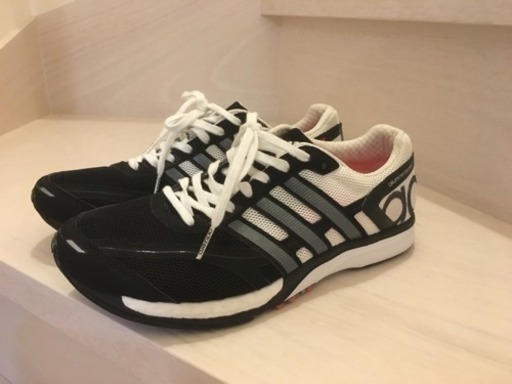 靴 adidas adizero