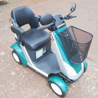 ホンダ モンパル ML200 部品取り、ジャンク品、走行は可能です