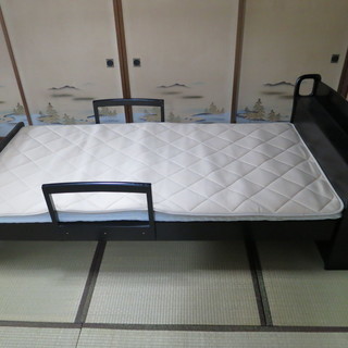 【美品】木製シングルベッド・引取希望