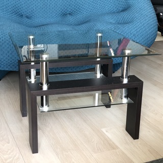 スタイリッシュな強化ガラス製テーブル，２段