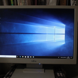 Windows１０富士通デスクトップパソコン（ライセンスキィ・リ...