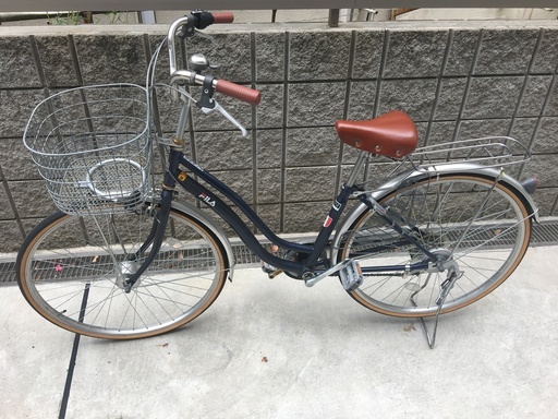 【取引中】FILA 自転車 27インチ オートライト 外装6段変速 鍵2個付き