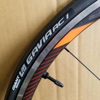 GIANTチューブレスレディホイールセット | clockpub.com