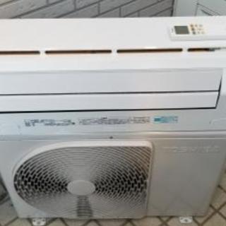 高年式エアコン！お掃除機能付き！標準工事付き！保証付き！
