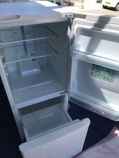 好田様御予約中2014年製パナソニック冷蔵庫138L色ホワイト千葉県内配送無料。設置無料！
