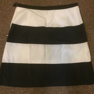 オフオン（ofuon）の白黒スカート