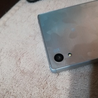 Xperia Z5 501SO ホワイト　中古