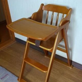 幼児用テーブル付き椅子