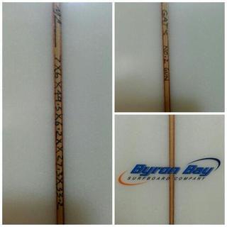 激安！オーストラリアのA級ブランドマイケルカンデスサーフボード！美品サーフボードです！購入時は、日本円で20万以上しました。まずは、messageくださいね～(*^^*)サーフィン、マリンスポーツの季節、初心者には、浮力あるテイクオフの早い板、中上級者には、ショートガンなのでサイズある波用にまずは、メッセージ下さい！なかなか手に入らないショートガンは、かっこいいですよ！