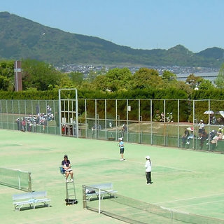 【福岡市】5/27(日) 西部運動公園テニスコート使用権譲ります...