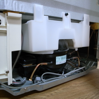 サンヨー冷凍冷蔵庫4ドア SR361G