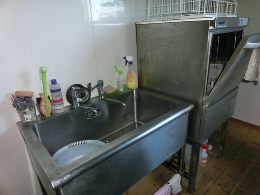 業務用食器洗浄機、ガスオーブンなど厨房機器一式：ウィンターハルター社製GS-302