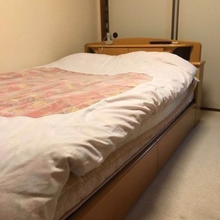 美品 ダブルベッド マットレス付き