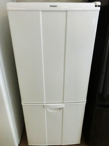 OZ-208【送料格安・保証付！】138L冷蔵庫　ハイアール　2010年製　【中古】！１人暮らしにぴったりサイズ！