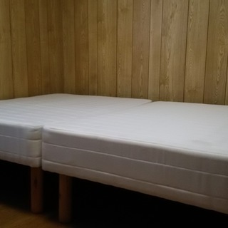 【終了】セミダブルマットレスベッド2台　1台無料　民泊