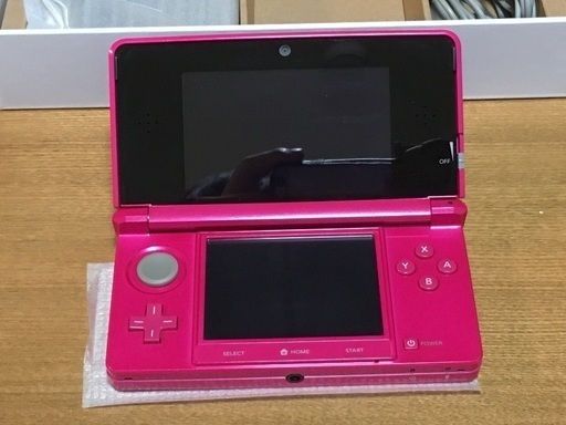 ニンテンドー3DS グロスピンク 状態良 ソフト2本とオマケ付き