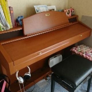 木製鍵盤KAWAIの電子ピアノ