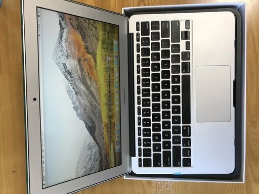 【2013モデル!すぐ発送します】持ち運び用に！Macbook Air11.6 Mid2013 Core i5 4GB SSD128GB US-Key