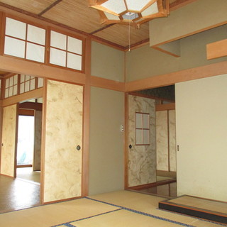 和風平屋建築住宅と、178坪の敷地 - 不動産売買（マンション/一戸建て）