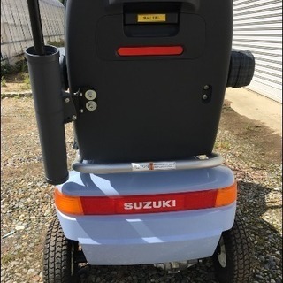 走行少なめ2017年製　定価308,000円 SUZUKIセニアカーET4E7電動カート