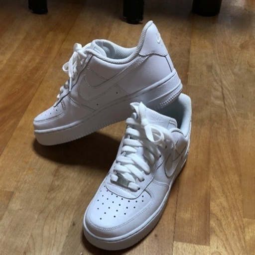 NIKE スニーカー