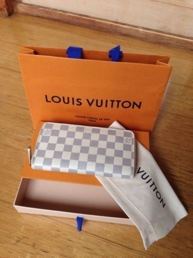 付属品付‼︎LOUIS VUITTON アズール ジッピー