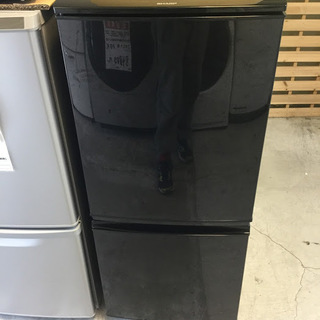 送料無料・設置無料サービス有り】冷蔵庫 SHARP SJ-D14A-B 中古