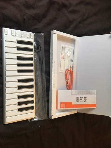 CME Xkey 25 (新品同様)プライスダウン