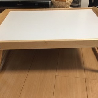 IKEAお盆にもなるローテーブル