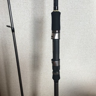 ほぼ新品のシーバスロッドとルアー中古