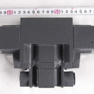 未使用 DAIKIN　ダイキン 電磁弁 油圧電磁弁　電磁操作弁 ソレノイドバルブ KSO-G03-3CA-20 SOLENOID CONTROLLED VALVE　ネジ付　アントレ