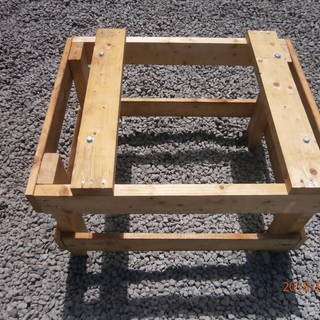 日立　大型丸のこ　木製台とセットです。